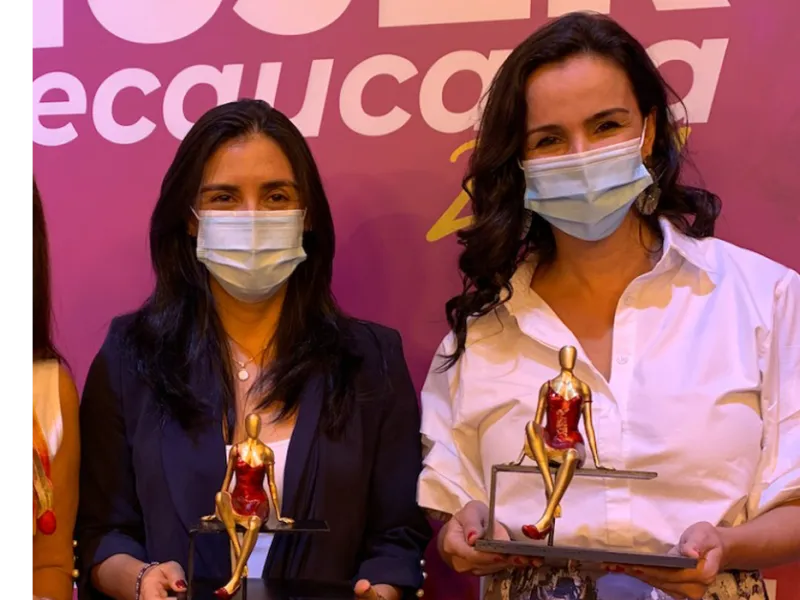 Lya Paola Sierra obtuvo el Galardón de la Mujer Vallecaucana en el ámbito científico educativo
