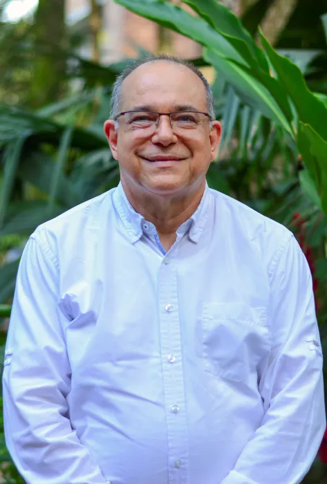Padre Mauricio García, S.J., director nacional del nuevo Doctorado en Estudios para la Paz 
